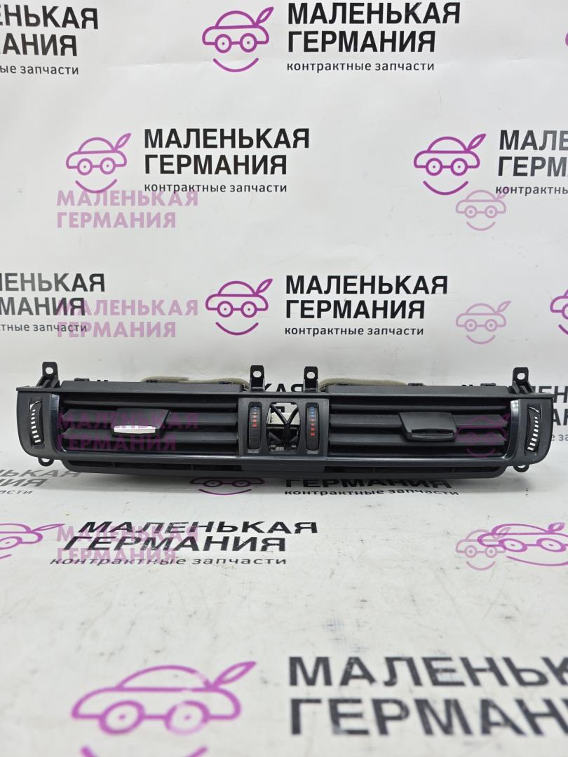 дефлектор обдува салона BMW X5 M F85 2016, 4.4 л., S63 B44 B, бензин, АКПП, donington grau (c28), полный привод, 9252648, 64229252648 - фото №1