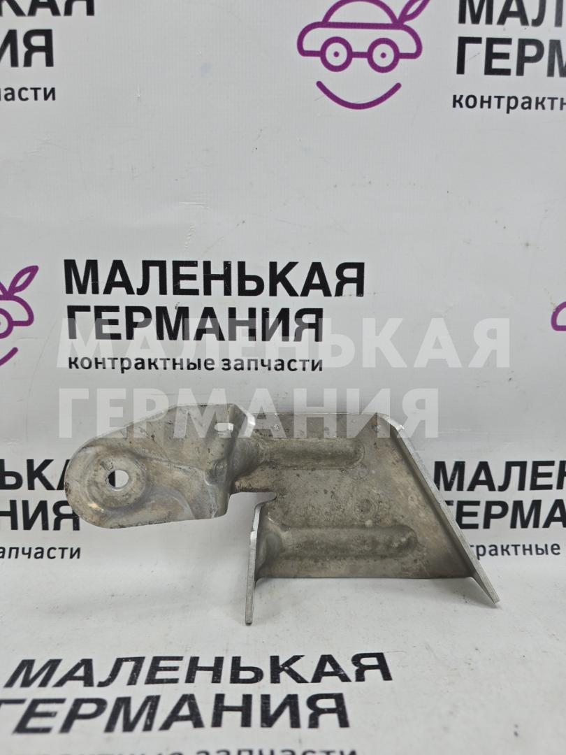 кронштейн (крепление) BMW 6 серия F06/F12/F13 2012, 4.4 л., N63 B44 B, бензин, АКПП, alpinweiss 3 (300), хетчбэк 5 дв., задний привод, правый руль, 51717203490, 7203490 - фото №1