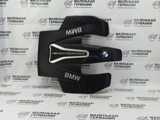 декоративная крышка двигателя BMW 5 серия G30/G31 G30 2019, 4.4 л., N63 B44 C, бензин, АКПП, carbonschwarz metallic (416), седан, полный привод, 11148602047, 11148679177, 11148673121, 8679177, 8602047, 8673121
