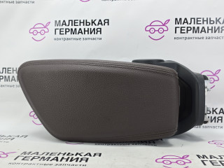 подлокотник BMW X1 F48 2017, 2.0 л., B48 A20 B, бензин, АКПП, alpinweiss 3 (300), полный привод, правый руль, 1369102, 51168063814, 8063814, 1306059, 1306061