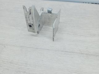 кронштейн радиатора BMW 3 серия F30/F31/F34 F30 2012, 3.0 л., N55 B30 A, бензин, АКПП, black sapphire metallic (475), седан, задний привод, 51647245795, 7245795