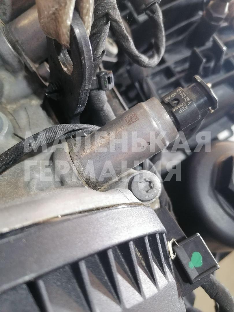 электромагнитный клапан Audi A4 B9 2017, 2.0 л., CVKB, бензин, МКПП, s9/x5q синий металлик, седан, передний привод, правый руль, 06E103697Q - фото №1