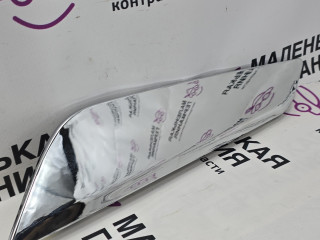 Накладка воздуховода крыла лев. , 51137349593