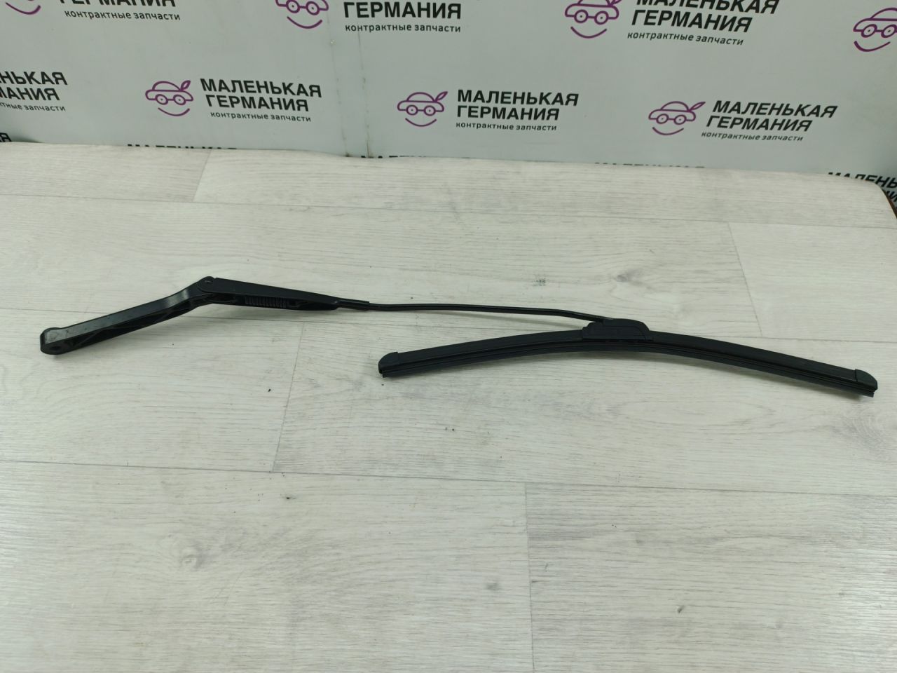 щеткодержатель (поводок стеклоочистителя, дворник) BMW 3 серия E36 (1990 - 1996), 61618392006, 8392006 - фото №1