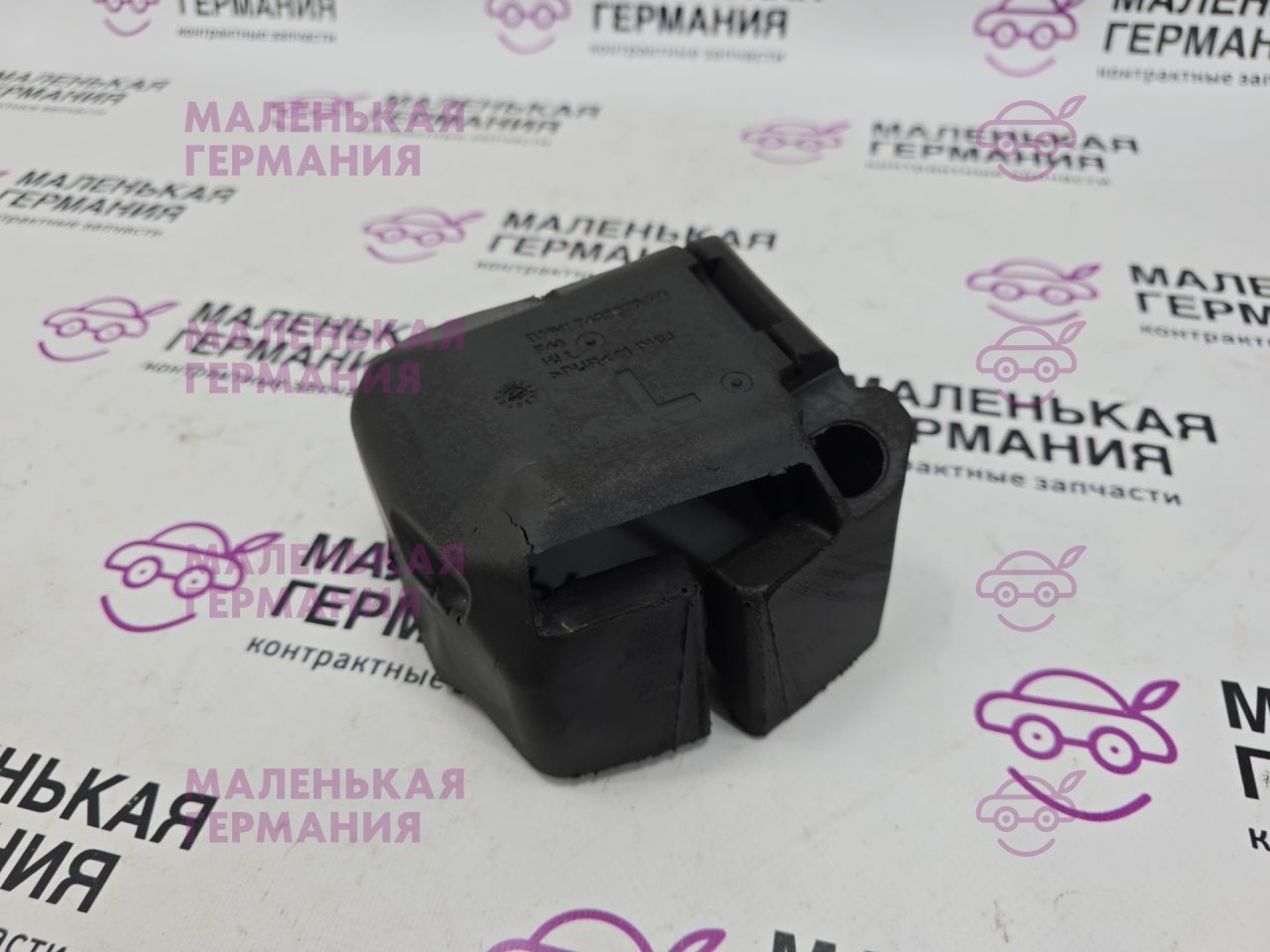 шумоизоляция (термозащита) BMW X1 F48 2017, 2.0 л., B48 A20 B, бензин, АКПП, alpinweiss 3 (300), полный привод, правый руль, 72117423979, 7423979 - фото №1