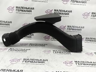 патрубок воздушного фильтра BMW 6 серия F06/F12/F13 2012, 4.4 л., N63 B44 B, бензин, АКПП, alpinweiss 3 (300), хетчбэк 5 дв., задний привод, правый руль, 13717577472, 7577472