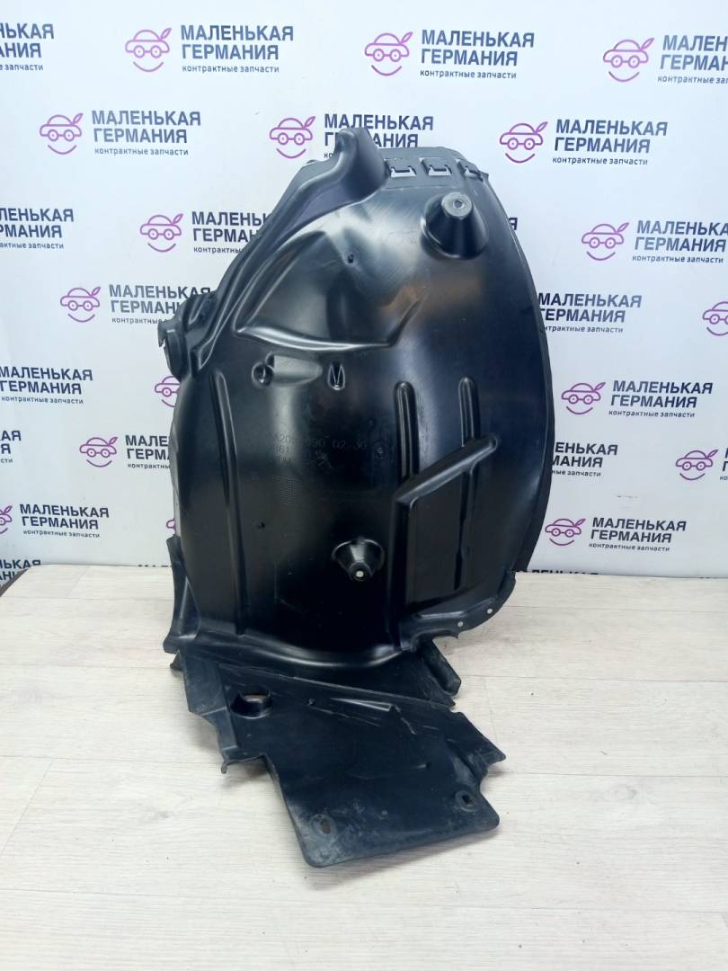 защита арок передняя правая (подкрылок) Mercedes-Benz C-Класс W205/S205/C205 2014, 2.0 л., M 274.920, бензин, АКПП, белый, седан, задний привод, правый руль, A2056900230 - фото №1