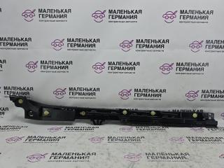 Кронштейн крепления порога BMW M5 F10 2012, 4.4 л., S63 B44 B, бензин, робот, 300 alpinweiss 3, седан, задний привод, правый руль, 51777204022, 7204022