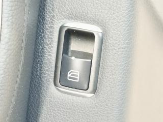 кнопка стеклоподъемника двери передней левой Mercedes-Benz C-Класс W204 [рестайлинг] W204.048 2012, 1.8 л., M 271.860, бензин, АКПП, 149 белый, седан, задний привод, правый руль, A2049058202