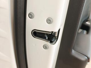 замок двери передней левой Mercedes-Benz GLA-Класс X156 2014, 2.0 л., M 270.920, бензин, робот, белый, хетчбэк 5 дв., полный привод, правый руль, A1667200335