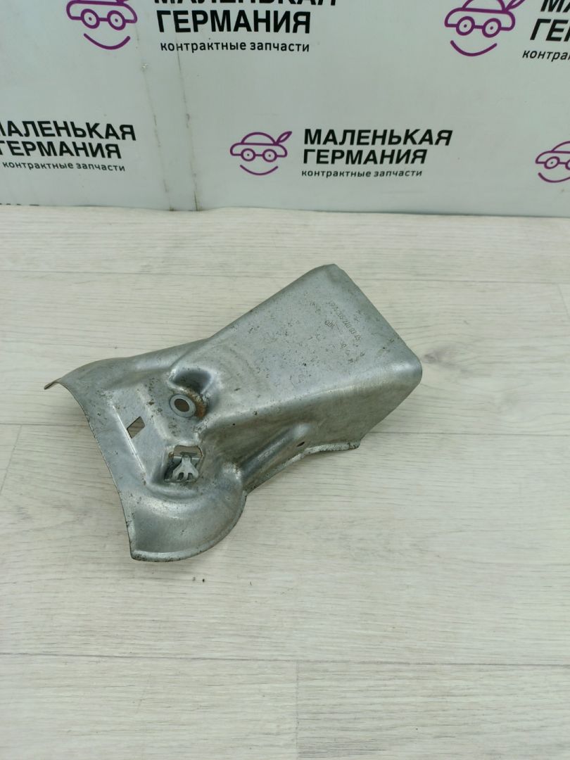 шумоизоляция (термозащита) Mercedes-Benz C-Класс W205/S205/C205 2014, 2.0 л., M 274.920, бензин, АКПП, белый, седан, задний привод, правый руль, A2052400345 - фото №1