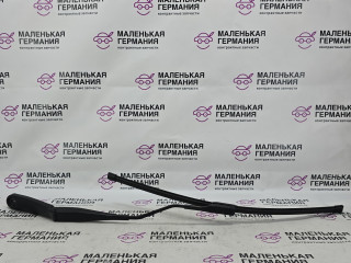 щеткодержатель (поводок стеклоочистителя, дворник) BMW X1 F48 2017, 2.0 л., B48 A20 B, бензин, АКПП, синий mediterranblau c10, полный привод, правый руль, 61617360516, 7360516