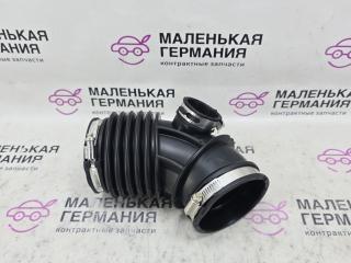 патрубок воздушного фильтра BMW 5 серия G30/G31 G30 2018, 2.0 л., B48 B20 A, бензин, АКПП, a96 mineral-weiss metallic, седан, задний привод, правый руль, 13718663614, 8663614