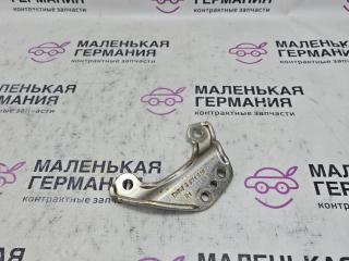 крепление катализатора BMW 5 серия G30/G31 G30 2019, 4.4 л., N63 B44 C, бензин, АКПП, carbonschwarz metallic (416), седан, полный привод, 8671520, 18328671520