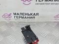 ручка открывания капота Mercedes-Benz E-Класс W212 [рестайлинг] W212 2013, 2.0 л., M 274.920, бензин, АКПП, 775 iridiumsilber, седан, задний привод, правый руль, A2048800120, A2058800159 - фото №3
