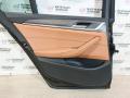 обшивка двери задняя левая BMW 5 серия G30/G31 G30 2017, 2.0 л., B48 B20 A, бензин, АКПП, b65 jatoba brown metallic, седан, задний привод, правый руль - фото №3