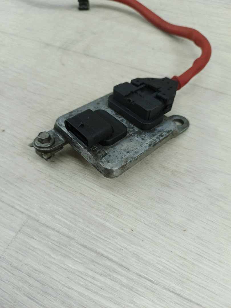Датчик NOx BMW 5 серия F07/F10/F11 F10 (2009 - 2013), 2.0 л., N47 D20 C, дизель, АКПП, седан, полный привод, 13628576471, 8576471 - фото №1