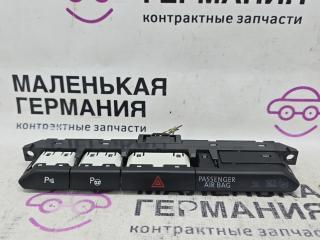 кнопка (выключатель) Volkswagen Passat B8 2015, 1.8 л., CJSA, бензин, робот, 2t/c9x чёрный перламутр, седан, правый руль, 3G0927132, 8E0972712