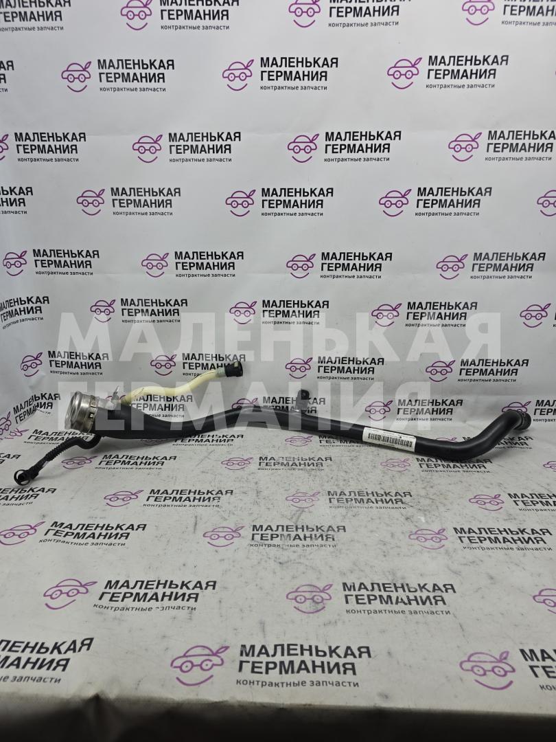 горловина топливного бака BMW M5 F10 2012, 4.4 л., S63 B44 B, бензин, робот, 300 alpinweiss 3, седан, задний привод, правый руль, 16112284302, 2284302 - фото №1