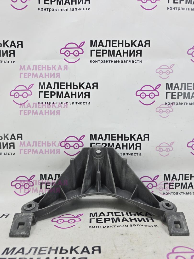 кронштейн (крепление) BMW X5 M F85 2016, 4.4 л., S63 B44 B, бензин, АКПП, donington grau (c28), полный привод, 51717137238, 7137238 - фото №1