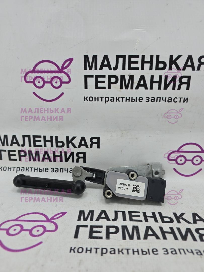 датчик дорожного просвета BMW X5 F15 2013, 3.0 л., N57 D30 A, дизель, АКПП, mineralweiss metallic (a96), внедорожник 5 дв., полный привод, правый руль, 6870200, 6867646, 37146853747, 6853747, 6854091, 37146854861, 6854863 - фото №1