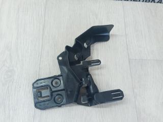 кронштейн замка кабины Mercedes-Benz C-Класс W205/S205/C205 2014, 2.0 л., M 274.920, бензин, АКПП, белый, седан, задний привод, правый руль, A2057230314