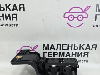 кронштейн (крепление) Mercedes-Benz A-Класс W176 (2012 - 2015), серый, правый руль, A2465010120