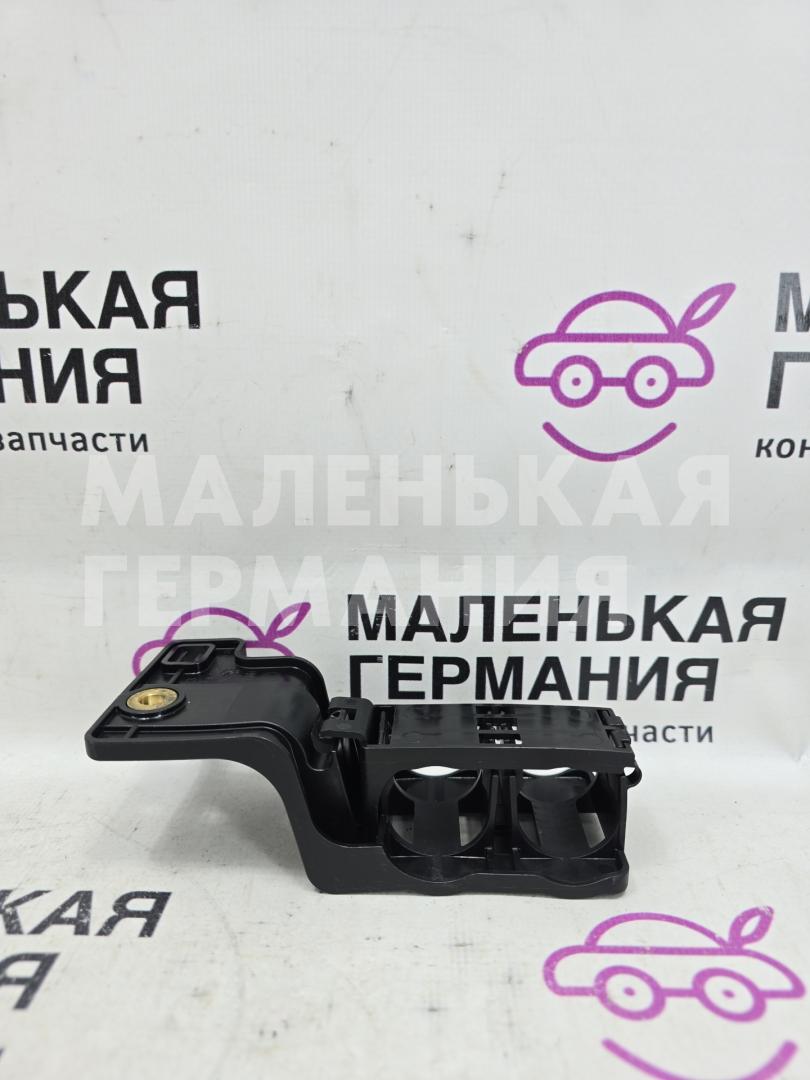 кронштейн (крепление) Mercedes-Benz A-Класс W176 (2012 - 2015), серый, правый руль, A2465010120 - фото №1