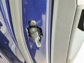 ограничитель открывания двери Audi A4 B9 2017, 2.0 л., CVKB, бензин, МКПП, s9/x5q синий металлик, седан, передний привод, правый руль