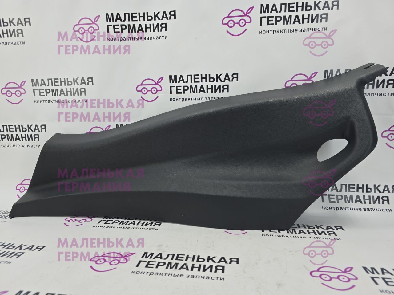 обшивка салона BMW X1 F48 2016, 2.0 л., B47 C20 A, дизель, АКПП, alpinweiss 3 (300), передний привод, правый руль, 51437392879, 7392879, 51477392881, 7392881 - фото №1