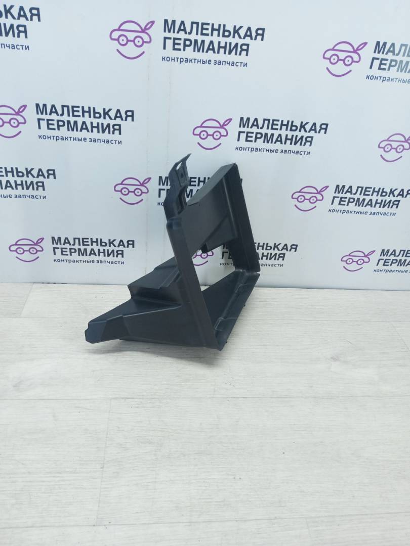 воздуховод (дефлектор) радиатора BMW 5 серия G30/G31 (2016 - 2020), 3.0 л., B58 B30 A, бензин, полный привод, 51748059680, 8059680 - фото №1