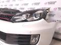 передняя часть (ноускат) Volkswagen Golf GTI 6 поколение 2011, 2.0 л., CCZB, бензин, робот, b4/b9a белый, хетчбэк 5 дв., передний привод, правый руль, 5K2941754D, 5K0121251J, 1K0121207BC, ZSB1K0121205AC, 5K6821021B, 5K6821022B, 5K0807217CD, 5K0853651AK, 5K2941753D, 5K0805588E, 5K6821215D, 5K6821218, 5K2941754D, 5K2941751D, 5K0121251J, 5K6821105 - фото №8