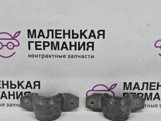 крепление стабилизатора / втулки стабилизатора Mercedes-Benz A-Класс W176 (2012 - 2015), серый, правый руль, A2463230340