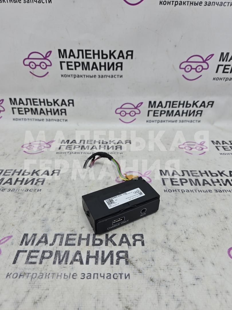 блок управления USB Audi A5 F5 2018, 2.0 л., CVKB, бензин, АКПП, белый металлик 2y / s9r, хетчбэк 5 дв., правый руль, 8W0035726, 8K0971883 - фото №1