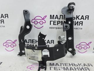 Кронштейн расширительного бачка BMW 6 серия F06/F12/F13 2012, 4.4 л., N63 B44 B, бензин, АКПП, alpinweiss 3 (300), хетчбэк 5 дв., задний привод, правый руль, 17137606025, 7606025