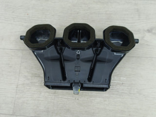 воздуховод печки Mercedes-Benz C-Класс W205/S205/C205 2014, 2.0 л., M 274.920, бензин, АКПП, белый, седан, задний привод, правый руль, A2058309001