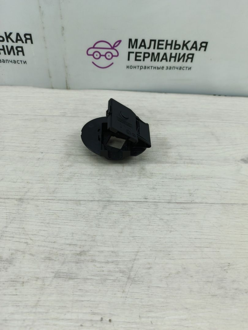кожух электрических разъемов Mercedes-Benz C-Класс W205/S205/C205 2014, 2.0 л., M 274.920, бензин, АКПП, белый, седан, задний привод, правый руль, A2055457440 - фото №1