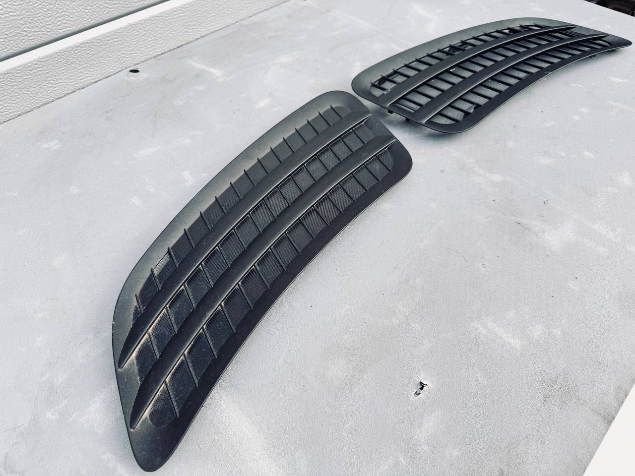 решетка капота Mercedes-Benz Sprinter W907/W910 (2018 - 2026), A9108360200, A9108360300