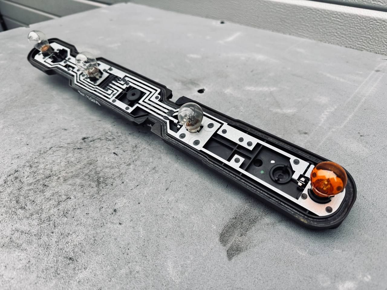панель заднего фонаря Renault Master 3 поколение (2010 - 2014), 17148500, 17109600, 17109800 - фото №1