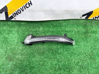 повторитель поворотов Volkswagen Touareg 2 поколение (2010 - 2014), 7P6949101