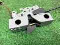 замок капота Volkswagen Crafter 2 поколение (2016 - 2026), 2.0 л., дизель, 7C0823509A, 7C0823531 - фото №6