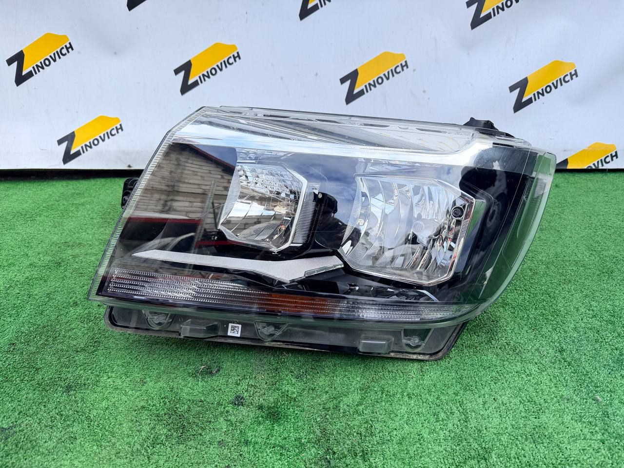 фара левая Volkswagen Crafter 2 поколение 2023, 1EB01283001, 7C1941005B
