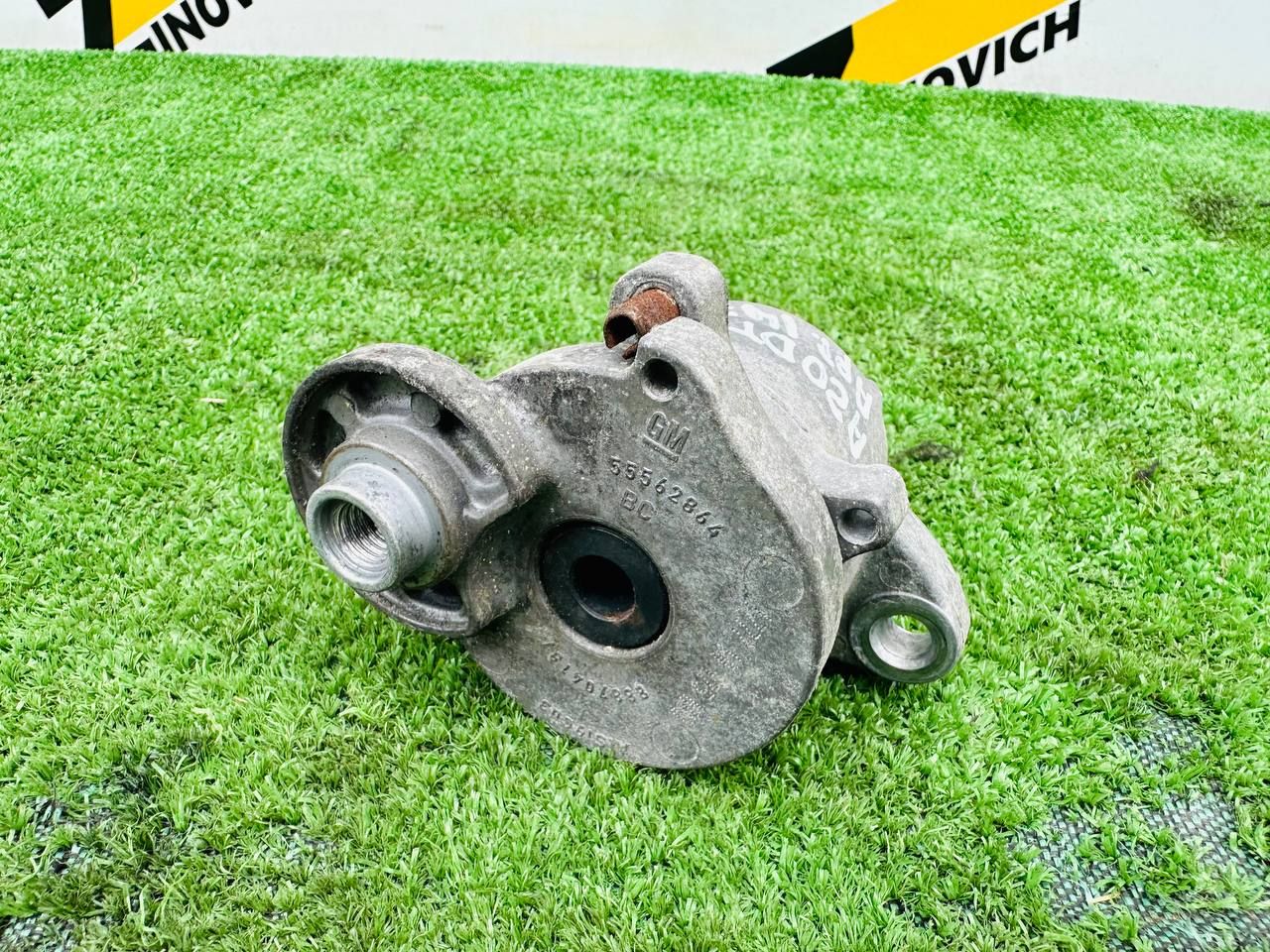 натяжитель Opel Astra J (2009 - 2012), 2.0 л., A 20 DTH, дизель, 55562864, 888704181 - фото №1