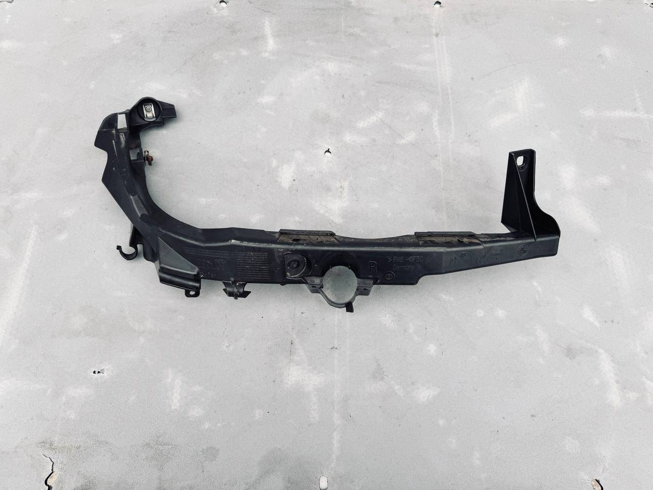 крепление фары правой BMW 3 серия E90/E91/E92/E93 (2004 - 2010), 15857711, 51117138402 - фото №1