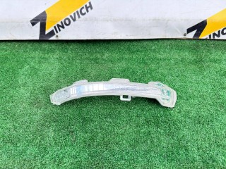 повторитель поворотов Volkswagen Passat B8 (2014 - 2020), 3G0949102