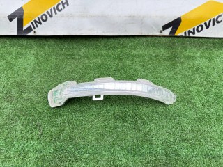 повторитель поворотов Volkswagen Passat B8 (2014 - 2020), 3G0949101