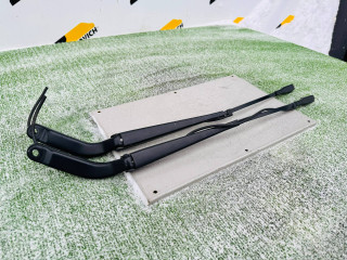 щеткодержатель (поводок стеклоочистителя, дворник) Mercedes-Benz Sprinter 2 поколение [рестайлинг] (W906) (2014 - 2018), A0018205944, A9068200644