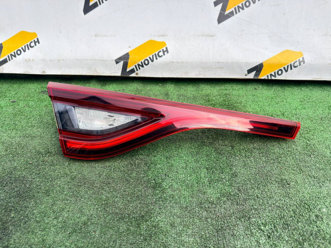 фонарь крышки багажника левый Renault Arkana 1 поколение 2021, 265556583R, 1121500223