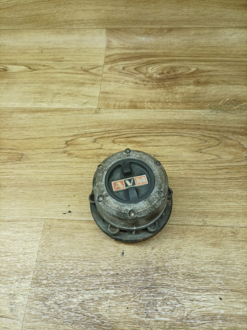 муфта включения переднего моста (хаб) Hyundai Galloper 2 поколение 1999, 2.5 л., D4BH, дизель, МКПП, внедорожник 5 дв. - фото №1