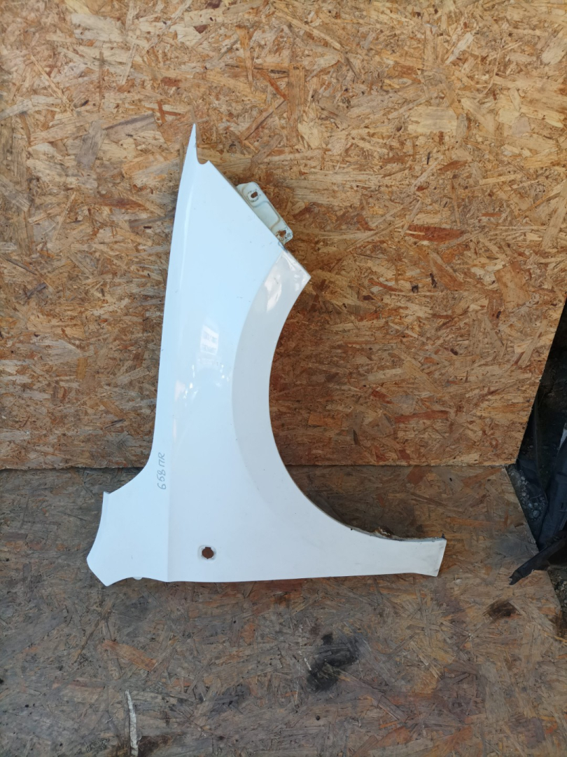 крыло переднее правое Skoda Rapid 1 поколение 2015, 1.6 л., CWVA, бензин, МКПП, лифтбэк - фото №1